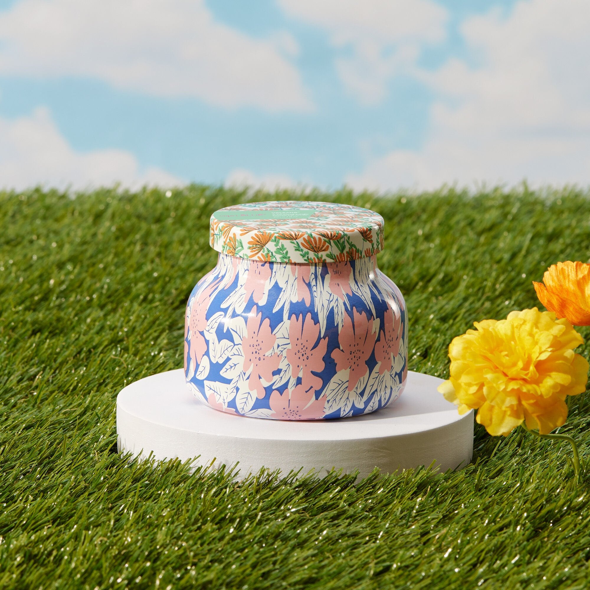 Volcano Pattern Play Petite Candle Candle 8 oz | Capri Blue