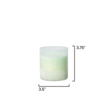 Cylindrical candle with dimensions labeled on a white background